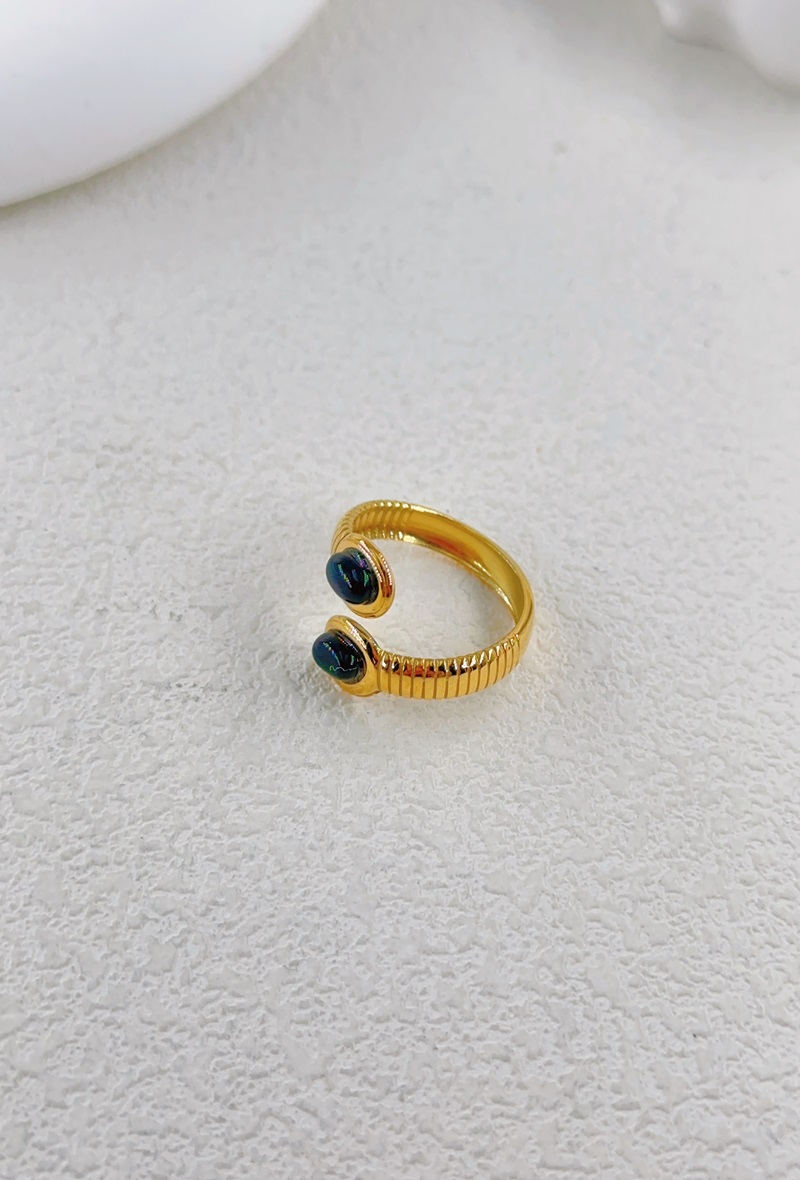 Bague Ombeline dorée pierre noire ou blanche ajustable Bella Cosa