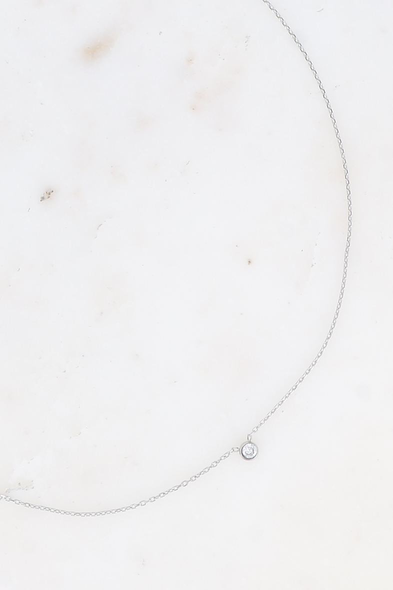 Collier ras du cou Jeannie avec petit oxyde de zirconium, bijou fin en acier inoxydable doré