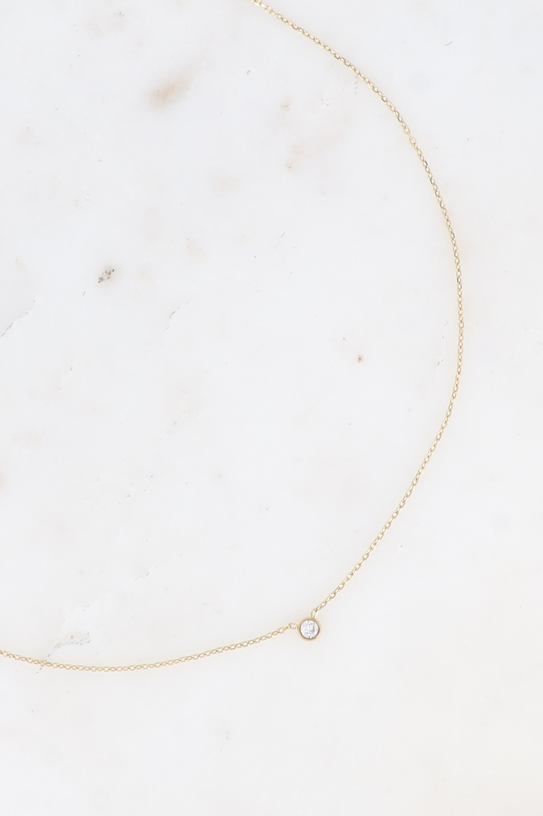 Collier ras du cou Jeannie avec petit oxyde de zirconium, bijou fin en acier inoxydable doré