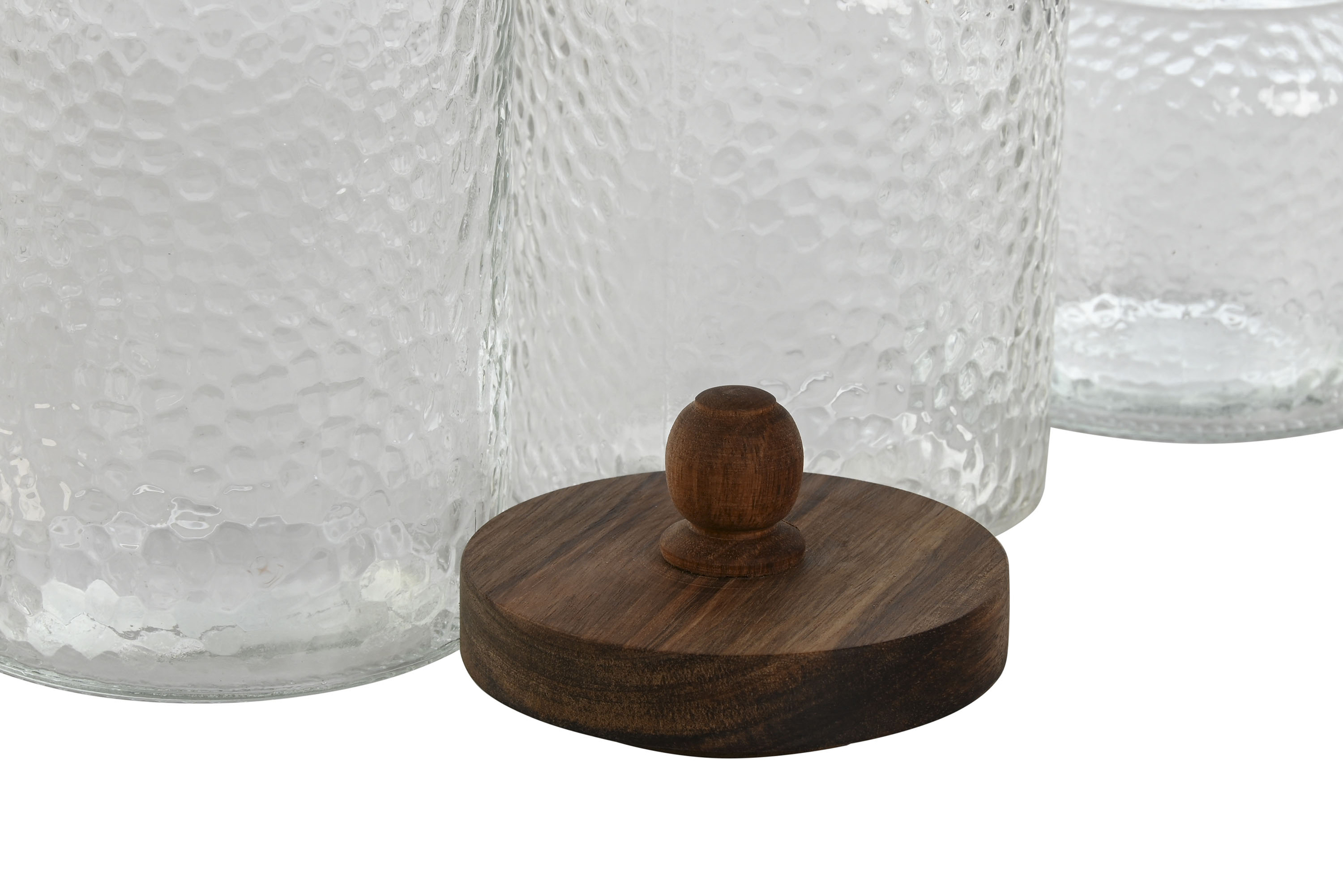 Détail pots en verre strié avec couvercle bois naturel