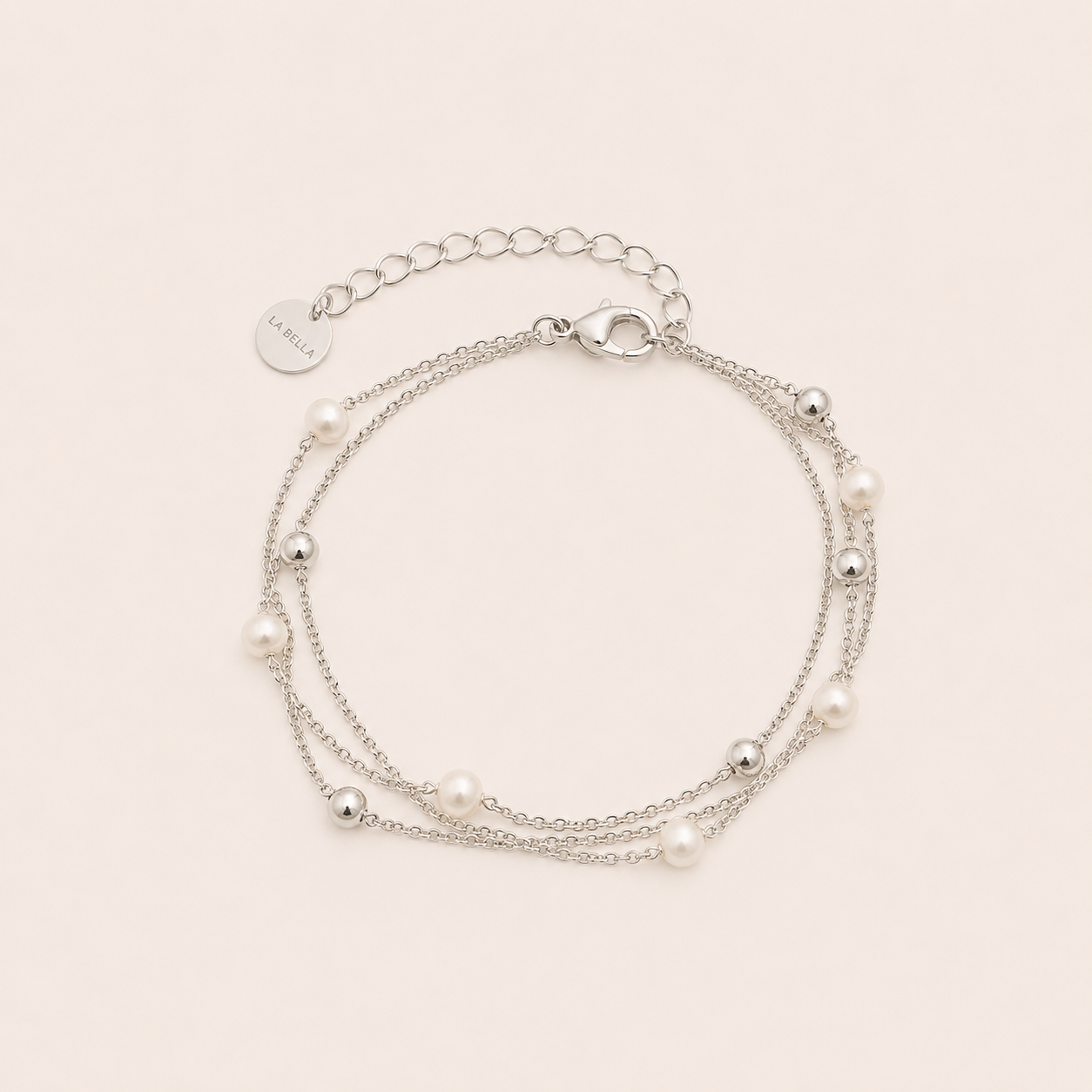 Bracelet Anny argenté multi-rangs avec perles blanches – bracelet fin femme en acier inoxydable Bella Cosa