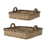 Panier plateau en osier naturel sur table basse