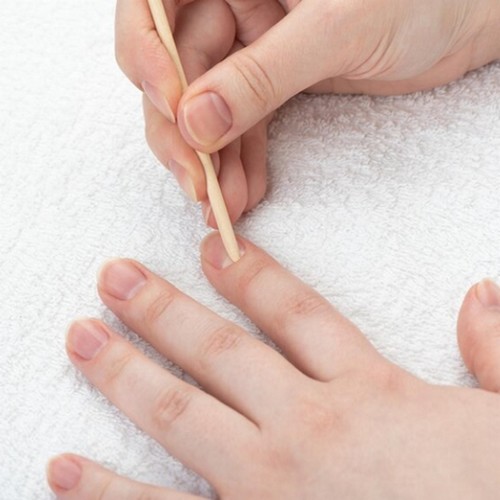 Repousse-cuticules-Battonnet-de-bois-cuticules-Accessoires-ongles
