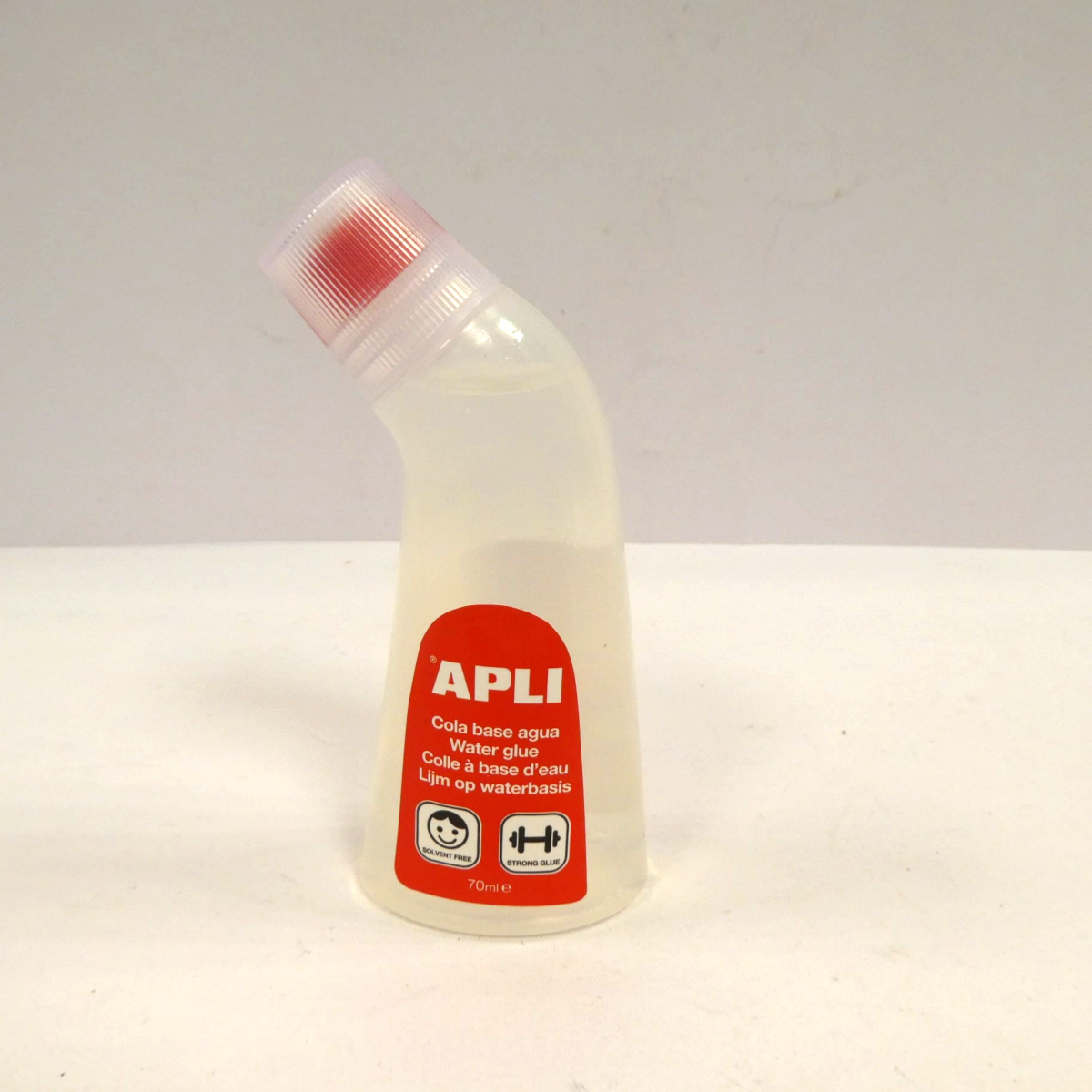 Colle à Base d\'Eau APLI 70 ml