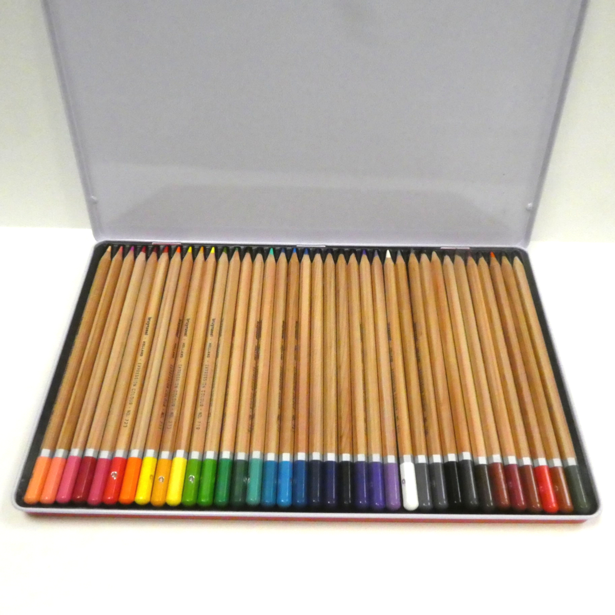 36-crayons-de-couleurs-zoom