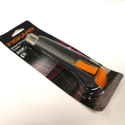 Cutter-18-mm-FISKARS-zoom