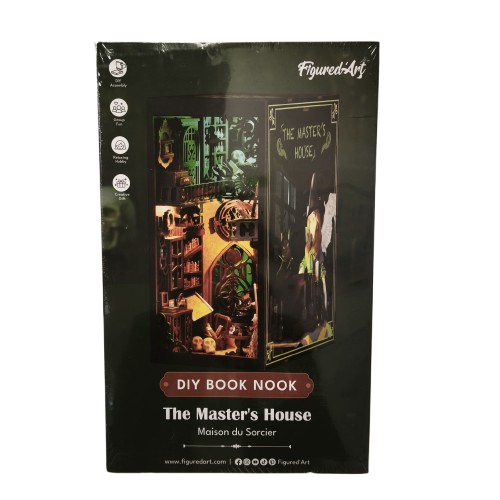 book nook figure dart  maison du sorcier