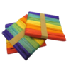 bâtonnets en bois colorés