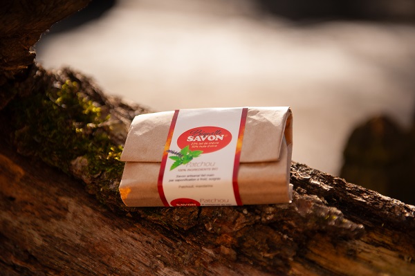 Patchou forcement patchouli comme senteur et riche en lait de chèvre bio