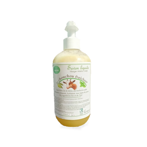 flacon de 500 millilitres de gel douche senteur menthe avec du lait de chèvre, biologique