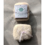savon-feutre-laine-alpaga-fait-main-creuse-lait-de-chevre-bio-nettoyage-echarpillage-cardage-biquette-savon (2)