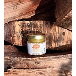 pot de baume de calendula composé de 3 ingrédients : cire d'abeille bio, huile d'olive bio et fleur de calendula bio