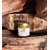 pot de baume de calendula composé de 3 ingrédients : cire d'abeille bio, huile d'olive bio et fleur de calendula bio