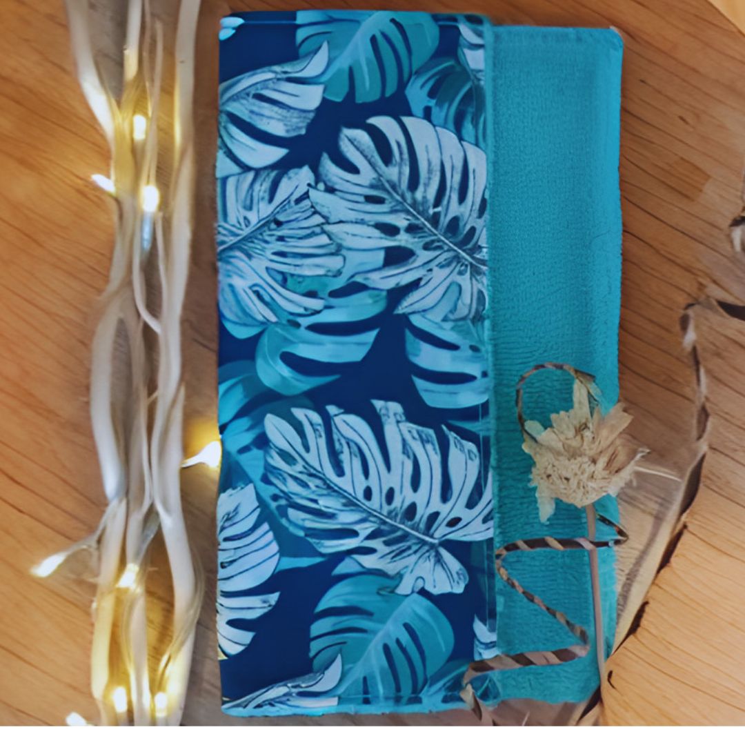Feuille de palmier bleu