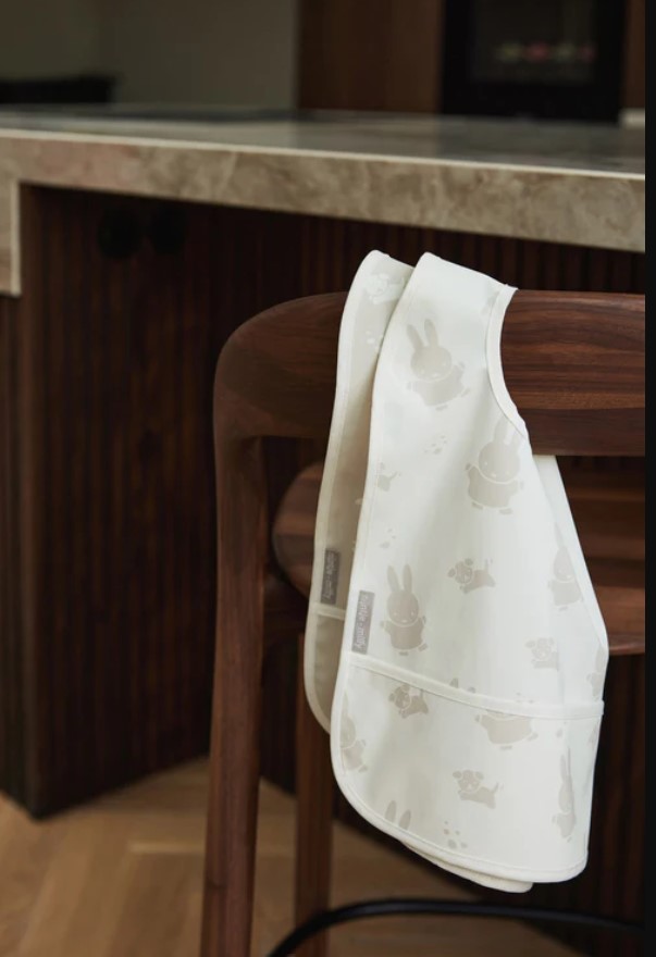 Bavoir imperméable miffy 2unites nougat 5