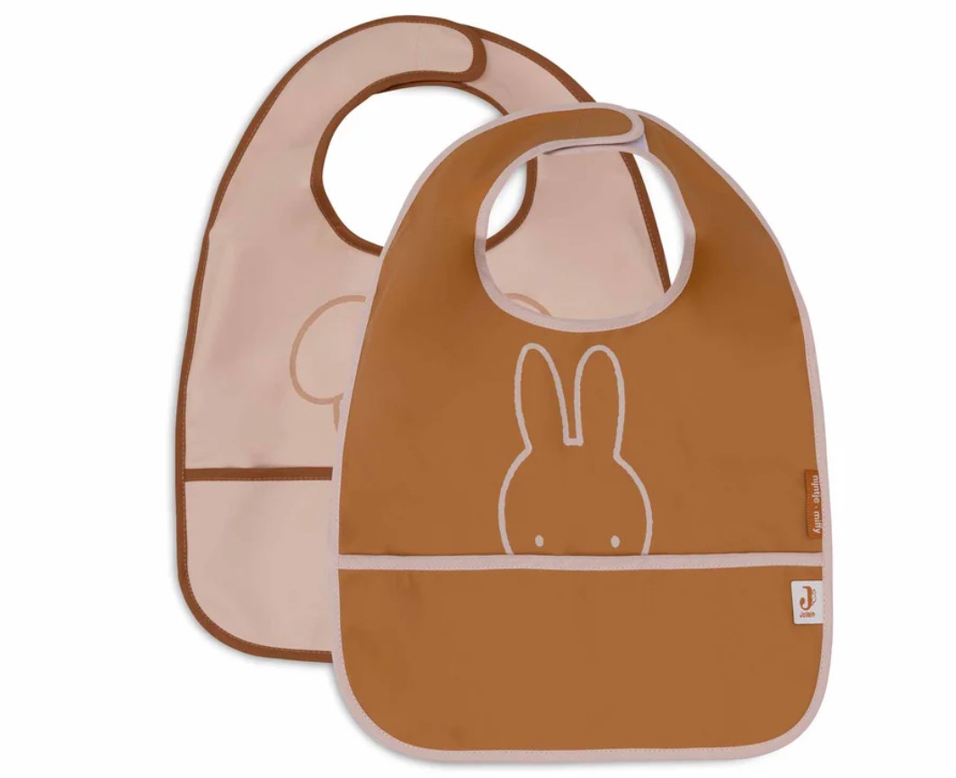 bavoir imperméable miffy peekaboo wild rose 1