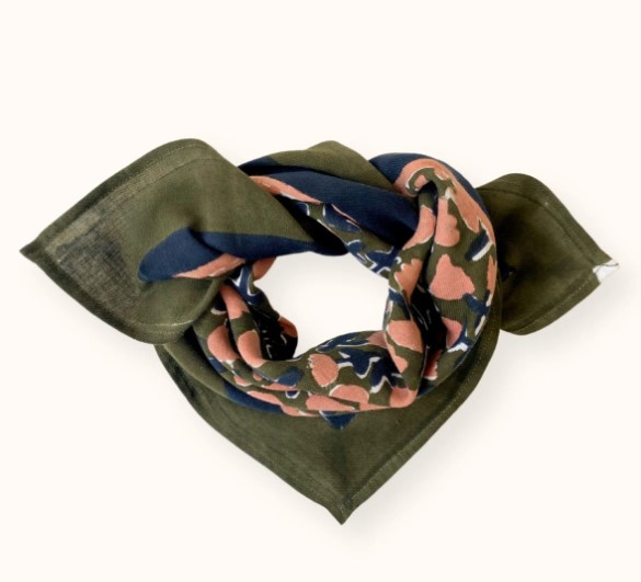 Petit foulards manika tulipe vert 1