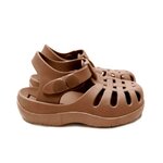Chaussures de plage brun fonce