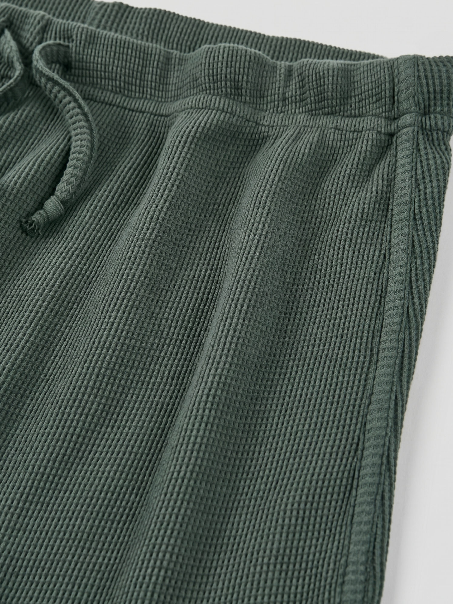 Short gaufré pur coton bio Gros plan
