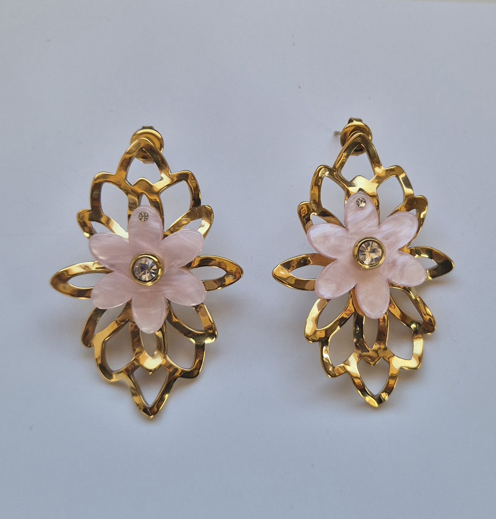 boucles doreilles baroque rose