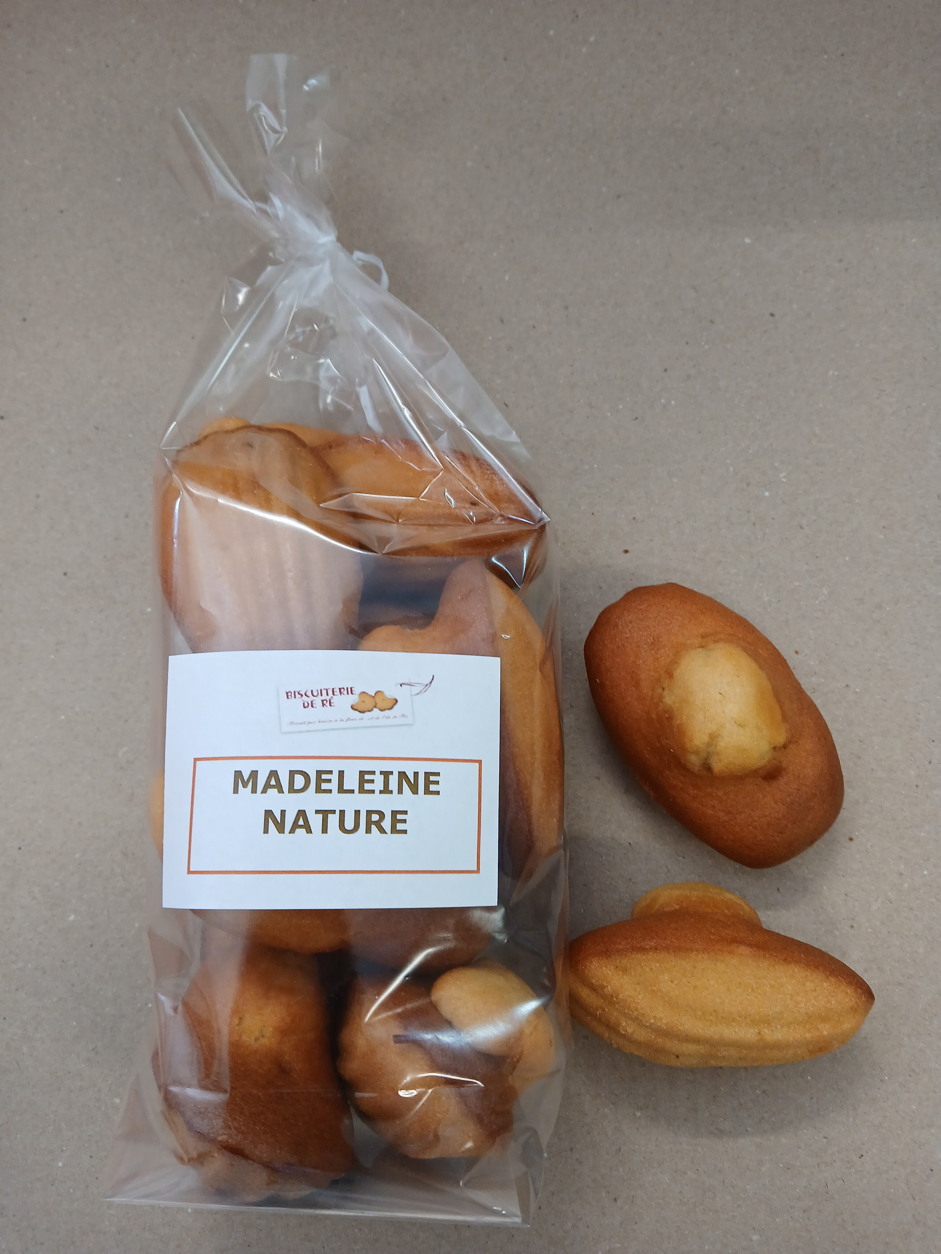 MADELEINE 240G