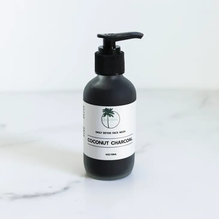 Nettoyant visage au charbon de coco bio