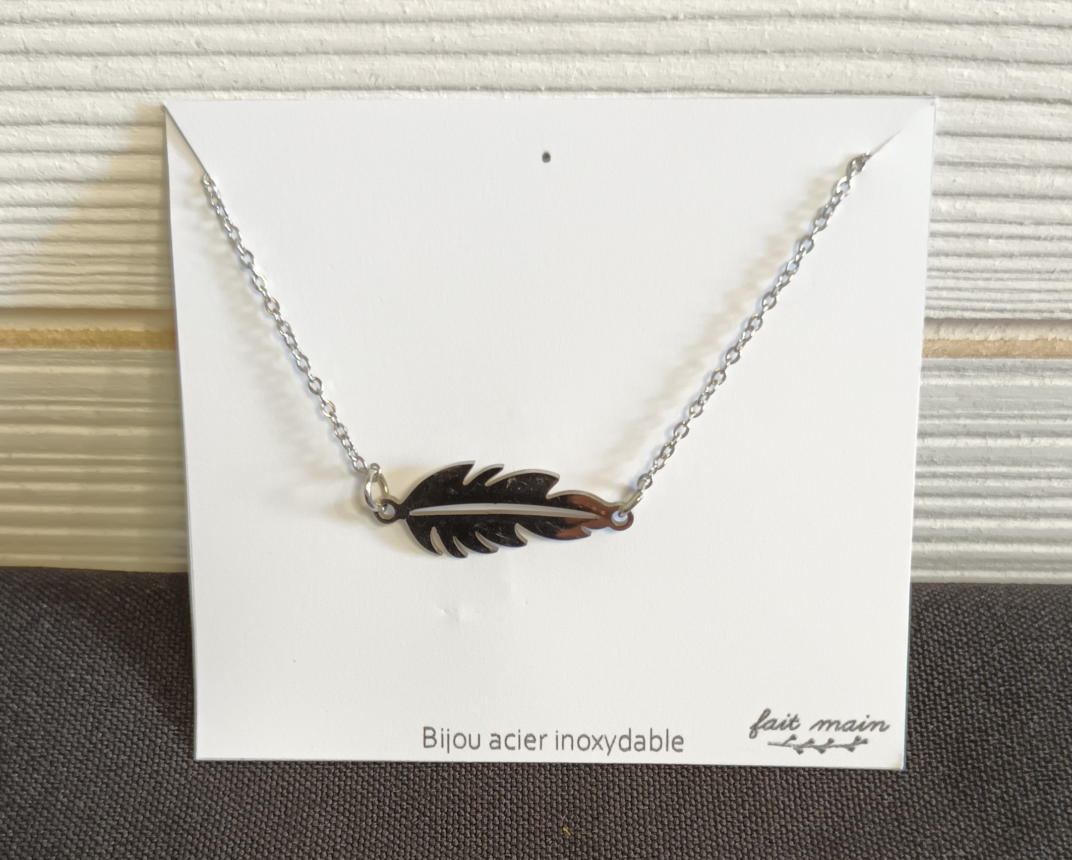 collier plume graines de love
