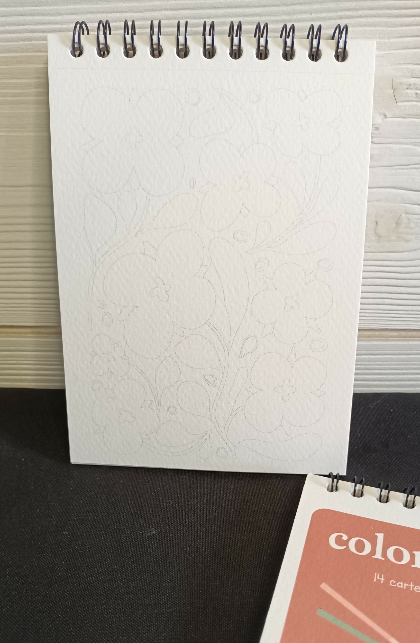 Cahier de coloriage floral Graines de Love
