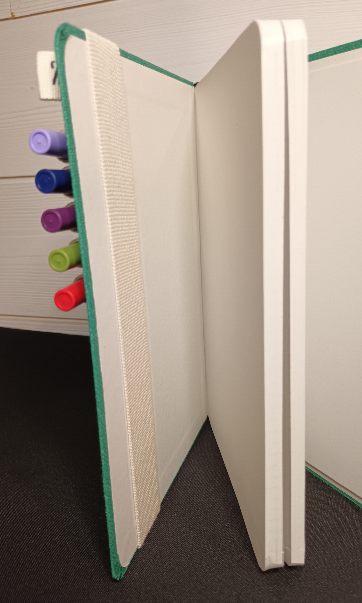Elastique porte-crayons Graines de Love
