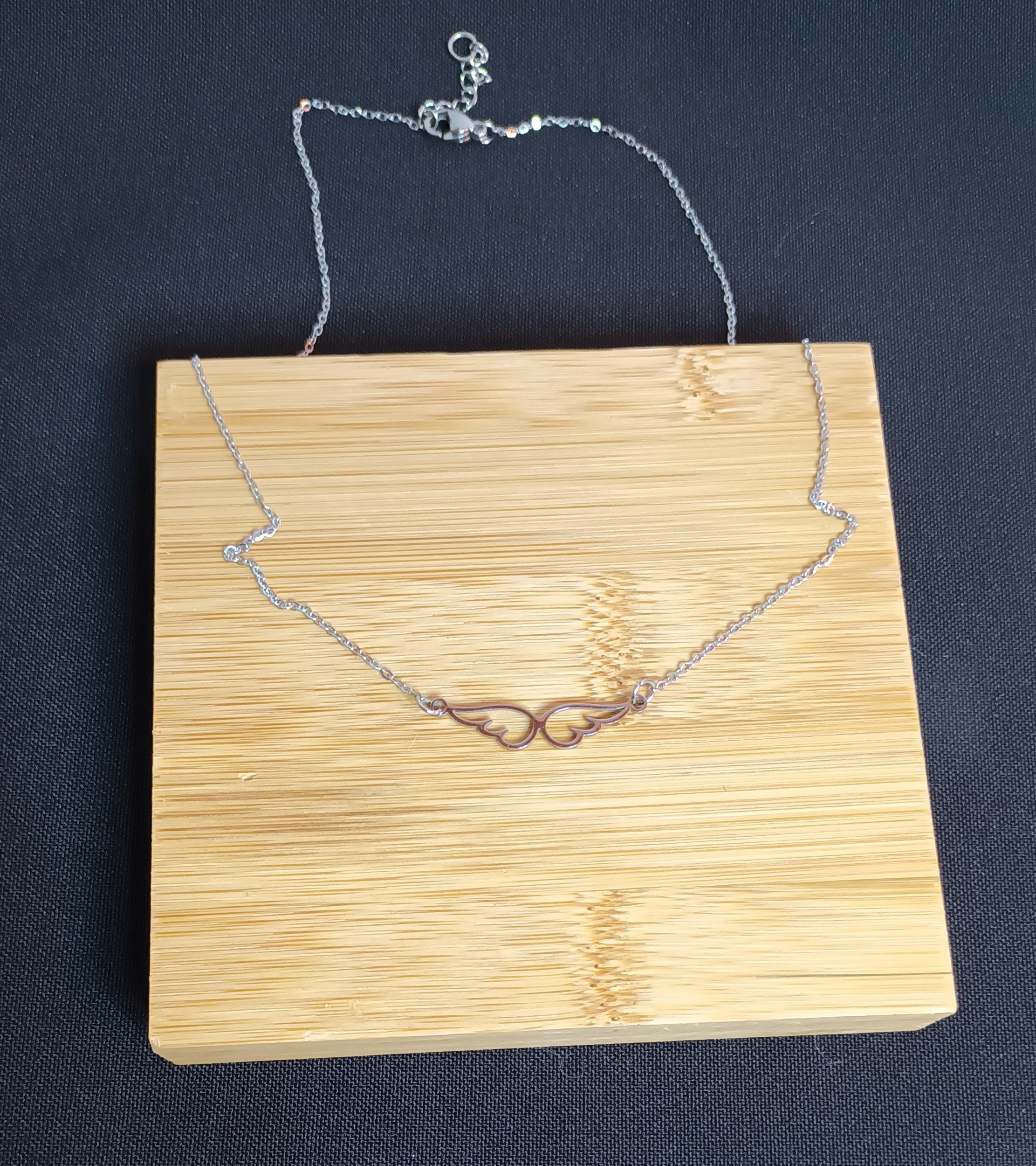 Collier ailes ras de cou Graines de Love