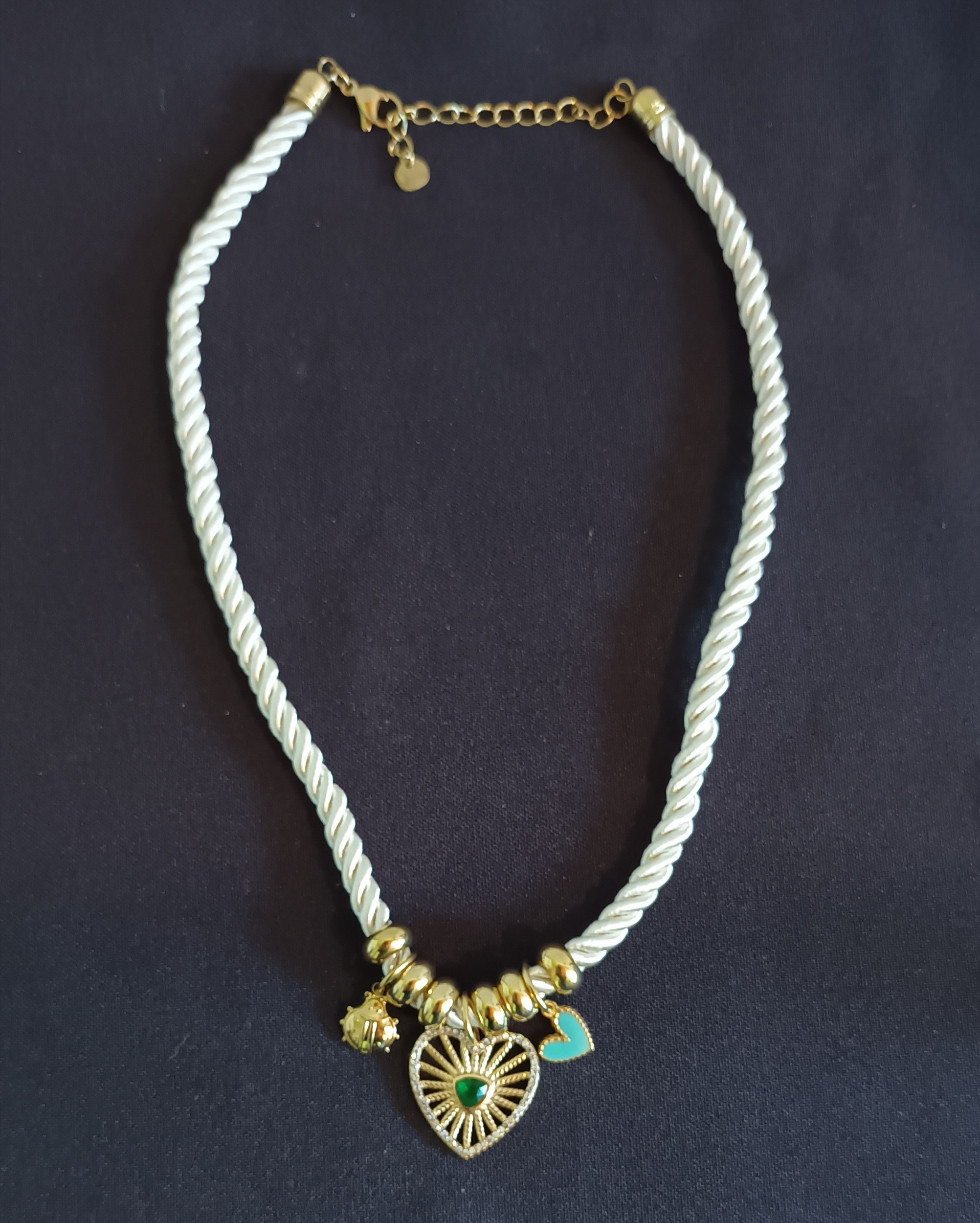 Collier cordon breloques Graines de Love