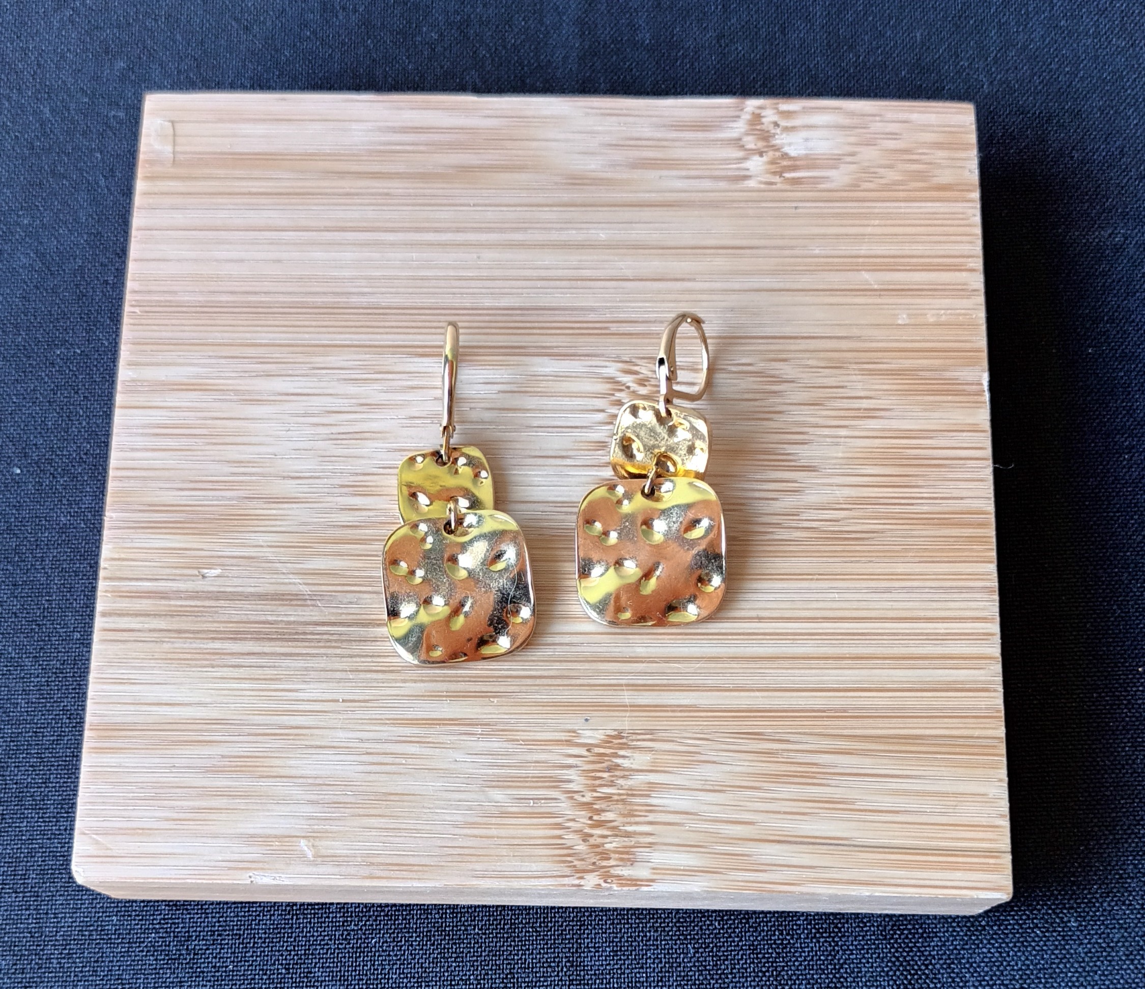 Boucles d'oreilles martelées Graines de Love