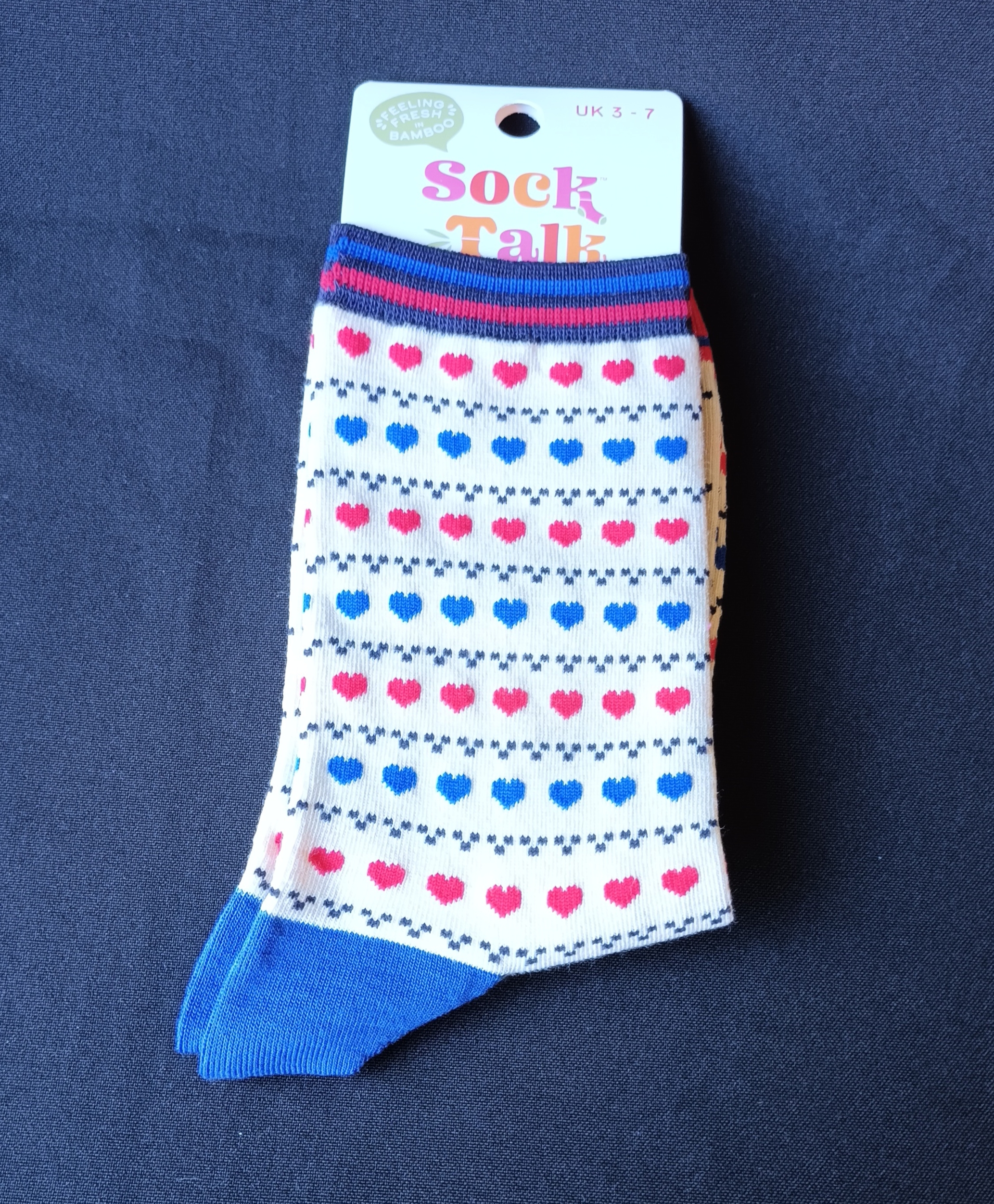 Chaussettes coeurs bleus et rouge 1 Graines de Love