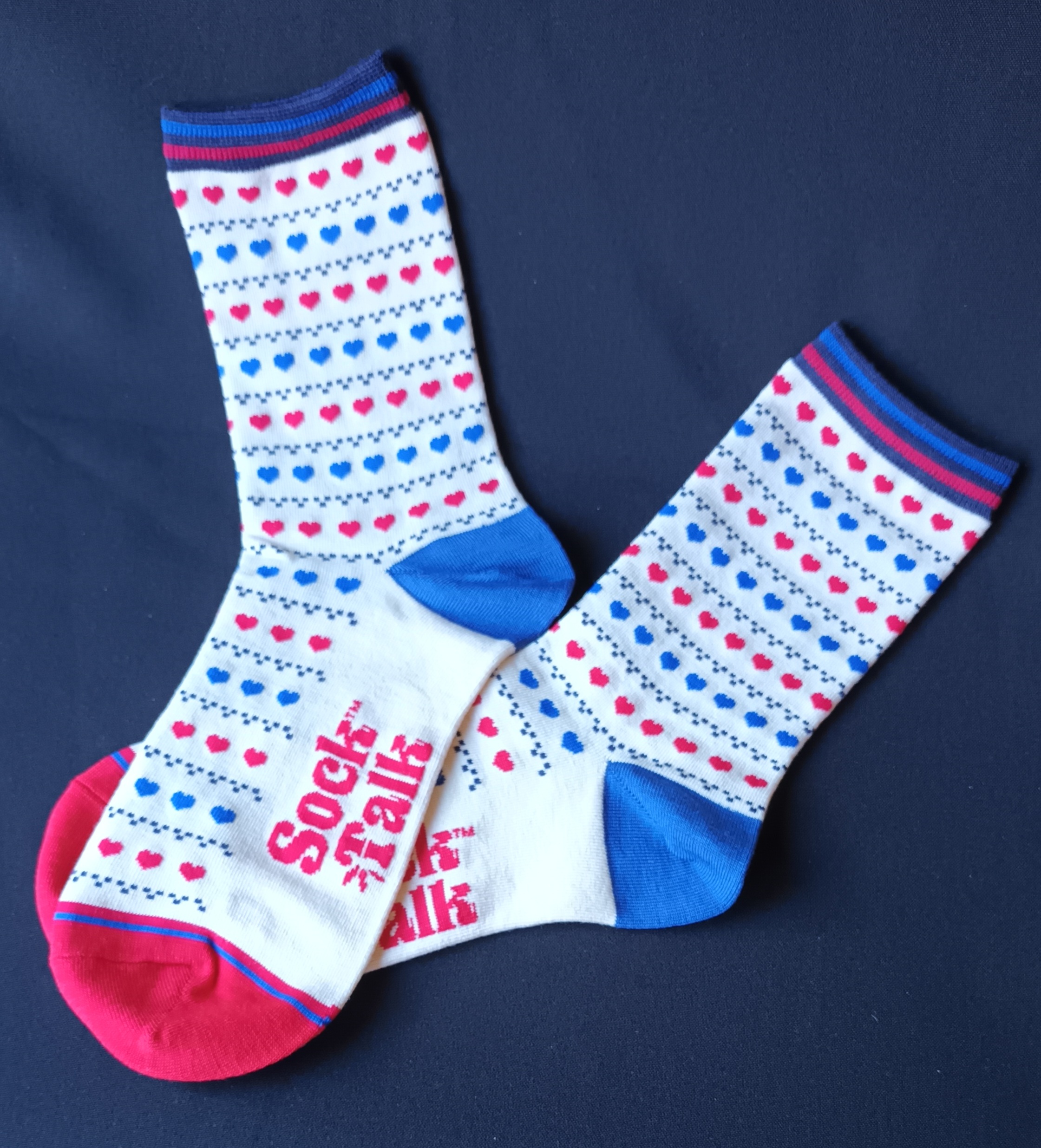 Chaussettes coeurs bleus et rouges Graines de Love