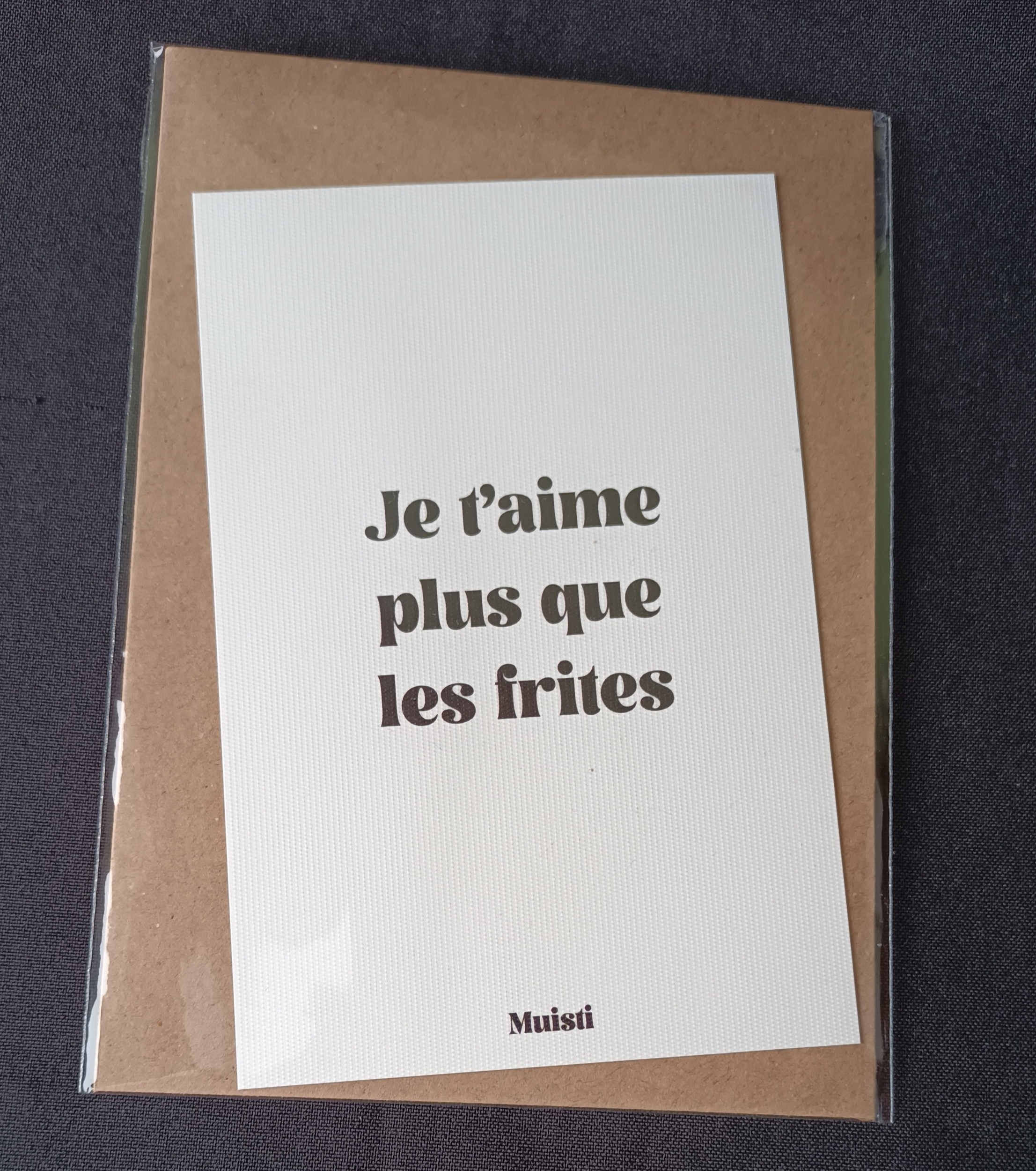Carte postale Je t'aime plus que les frites. Graines de Love.