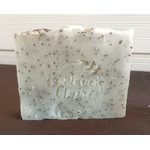 Savon exfoliant au pavot Pile ou Fesse Graines de Love