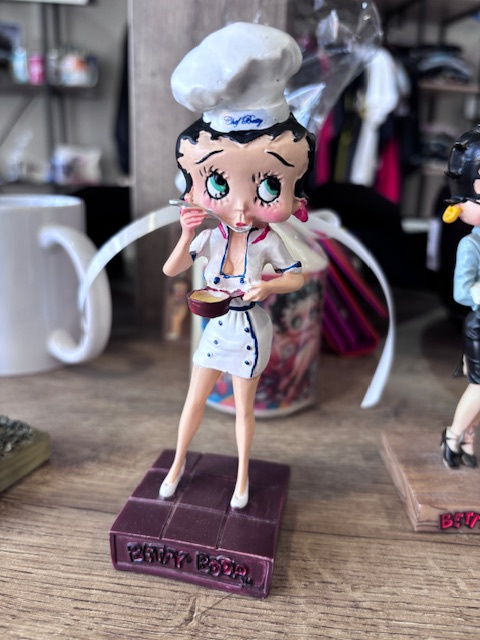 Figurine en résine Betty Boop Cuisinière