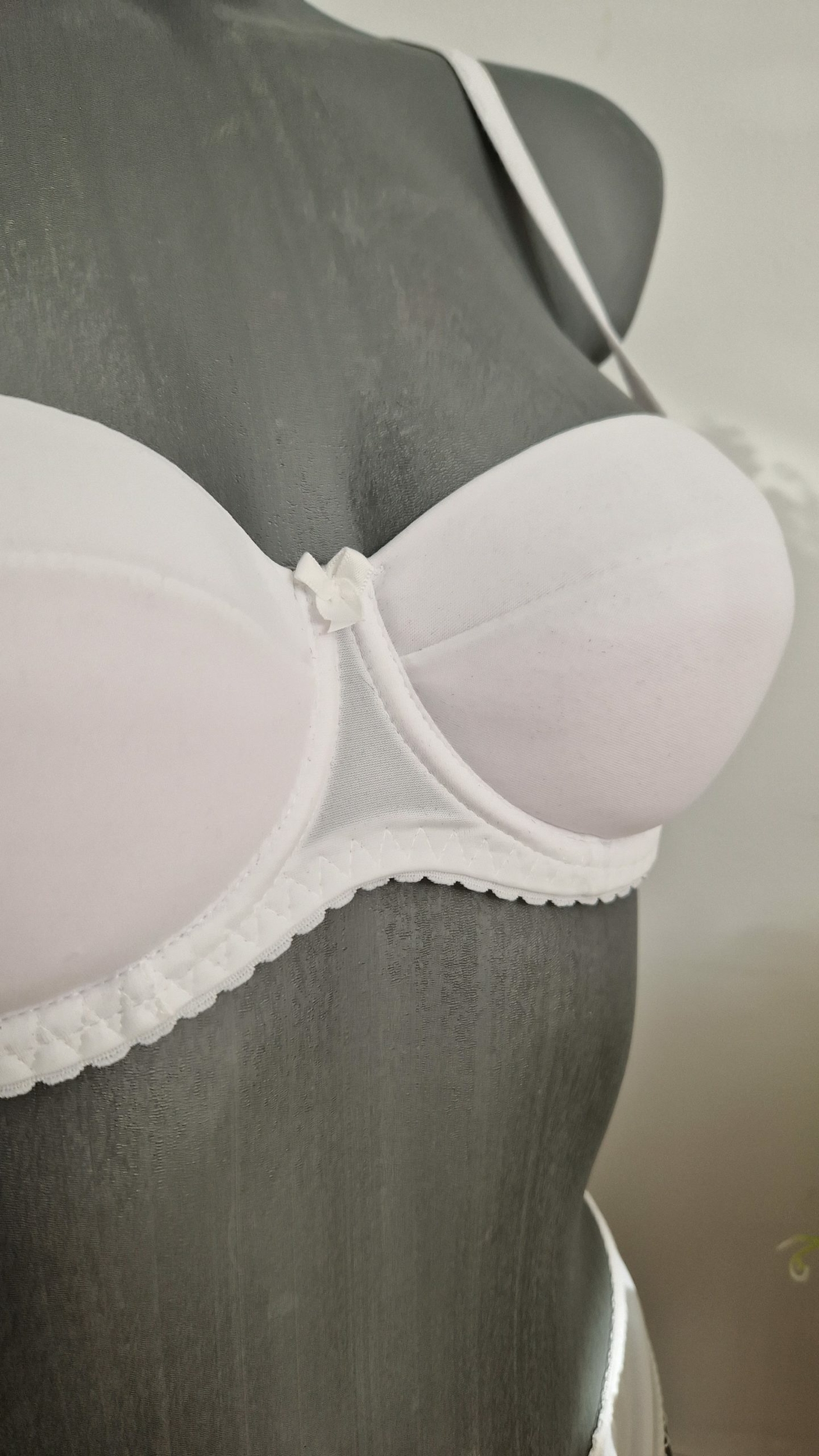 Howlite-blanc-bandeau-2-scaled