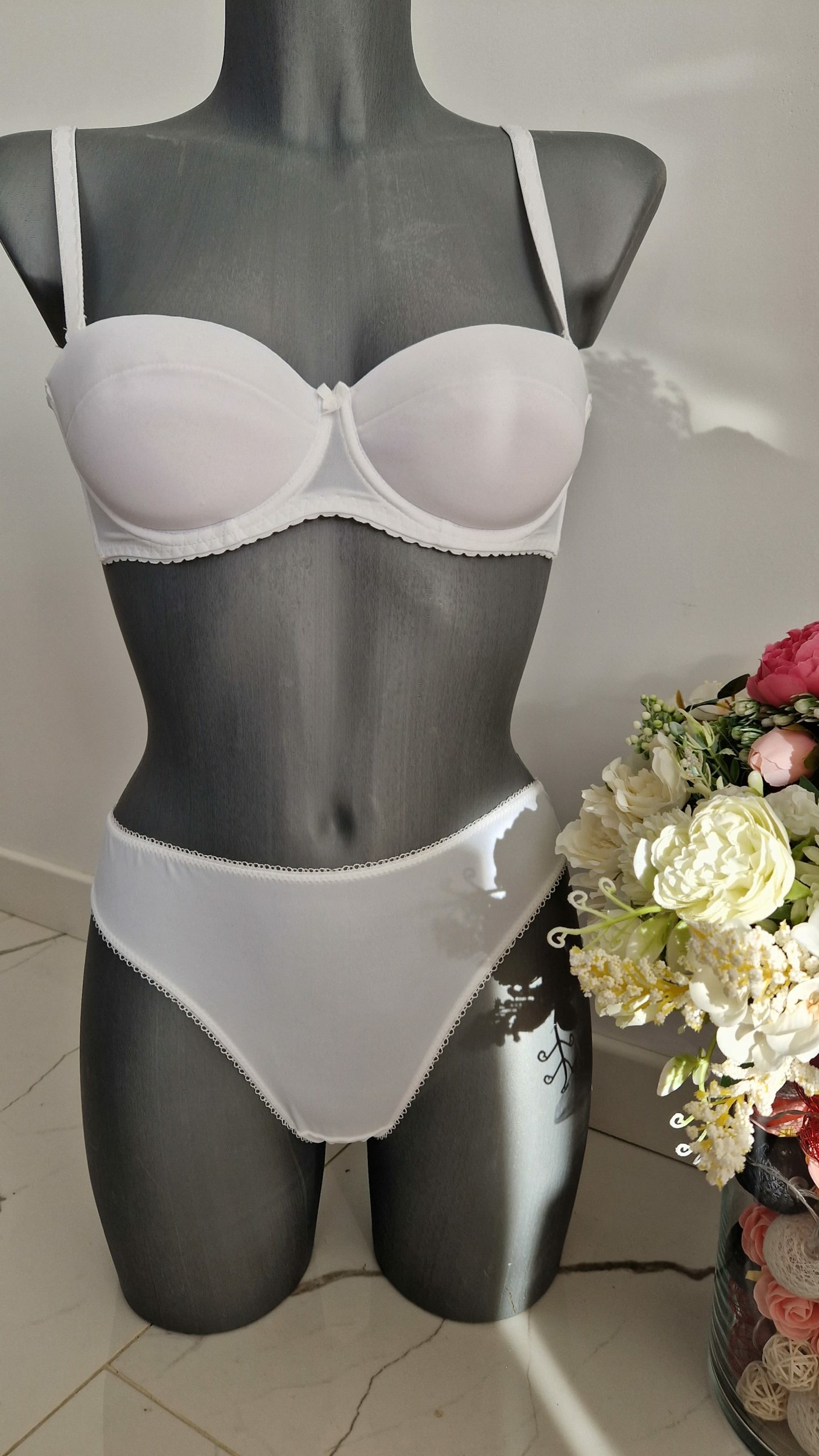 Howlite-blanc-bandeau-string-2-scaled