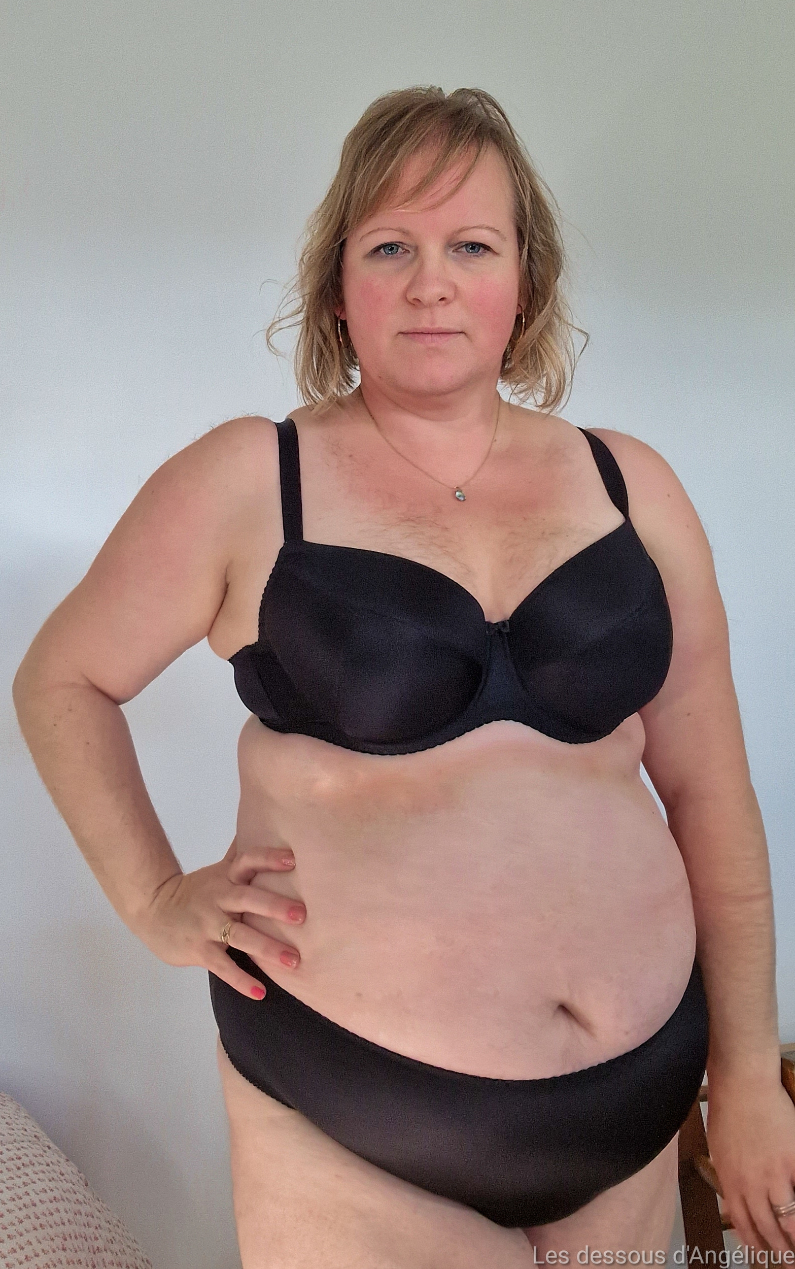 howlite noir padded + slip (2)