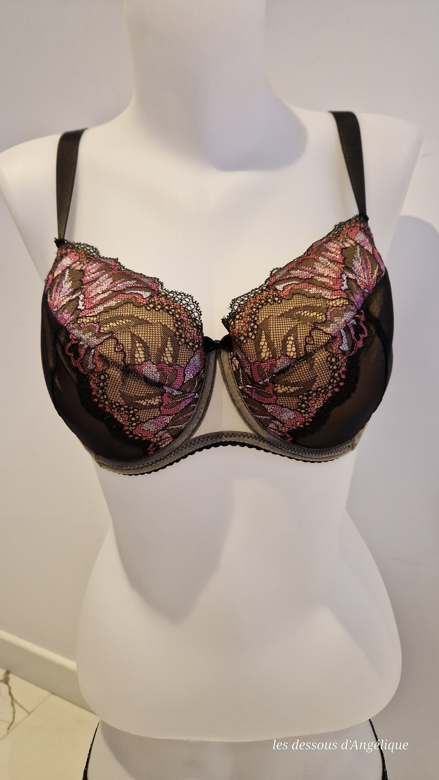 rhodonite padded (2)