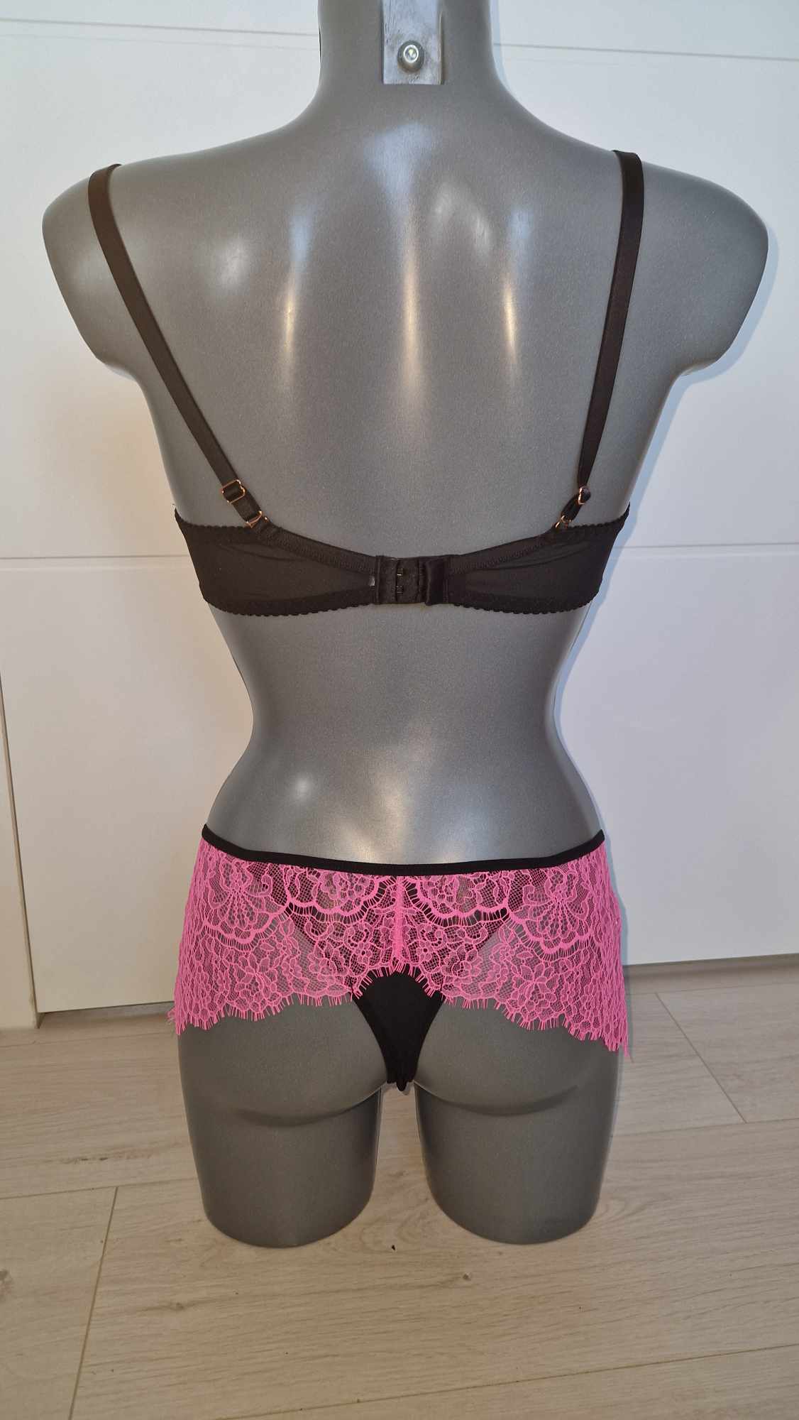 lolita string