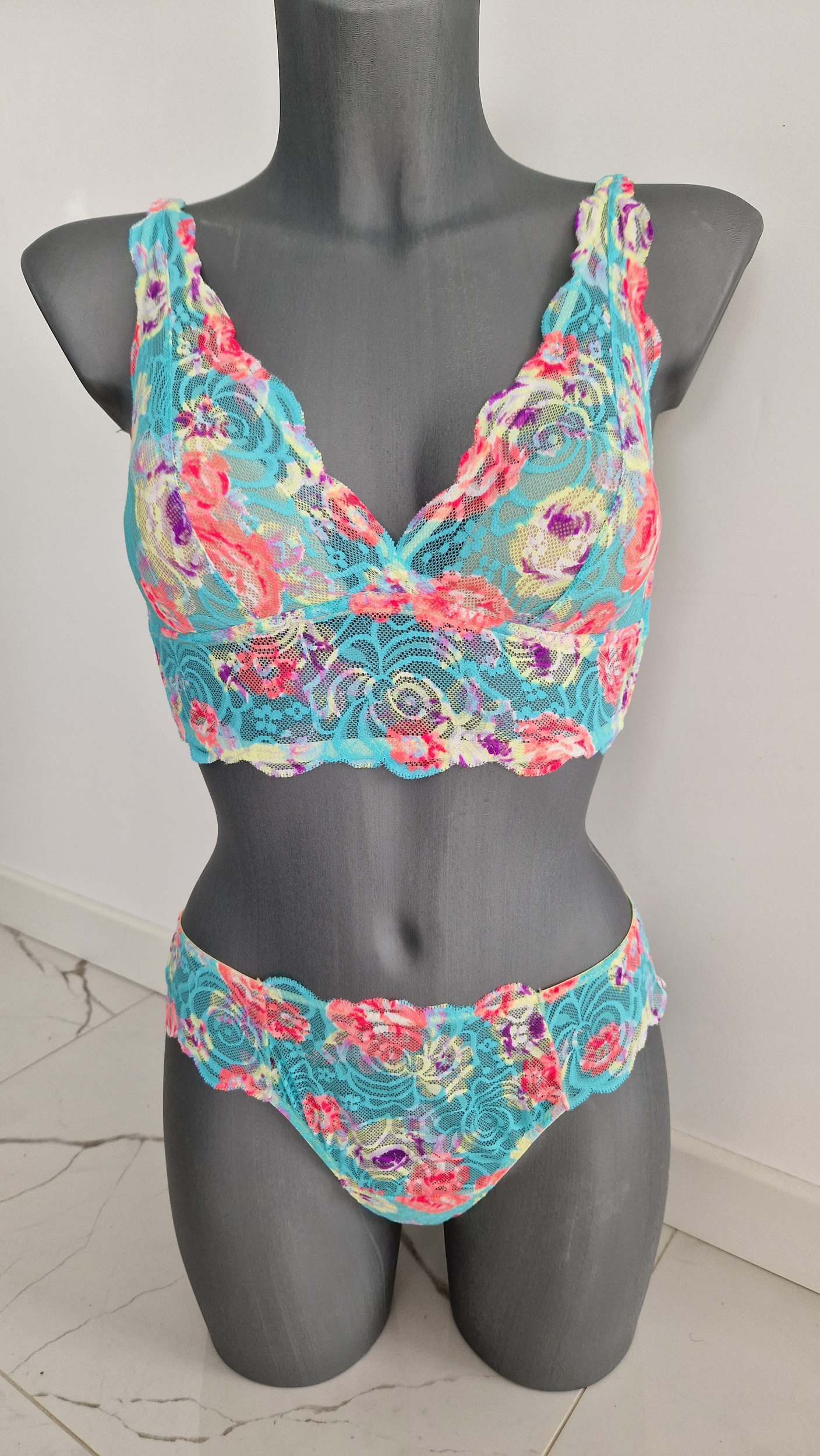 Bralette  flower + tanga