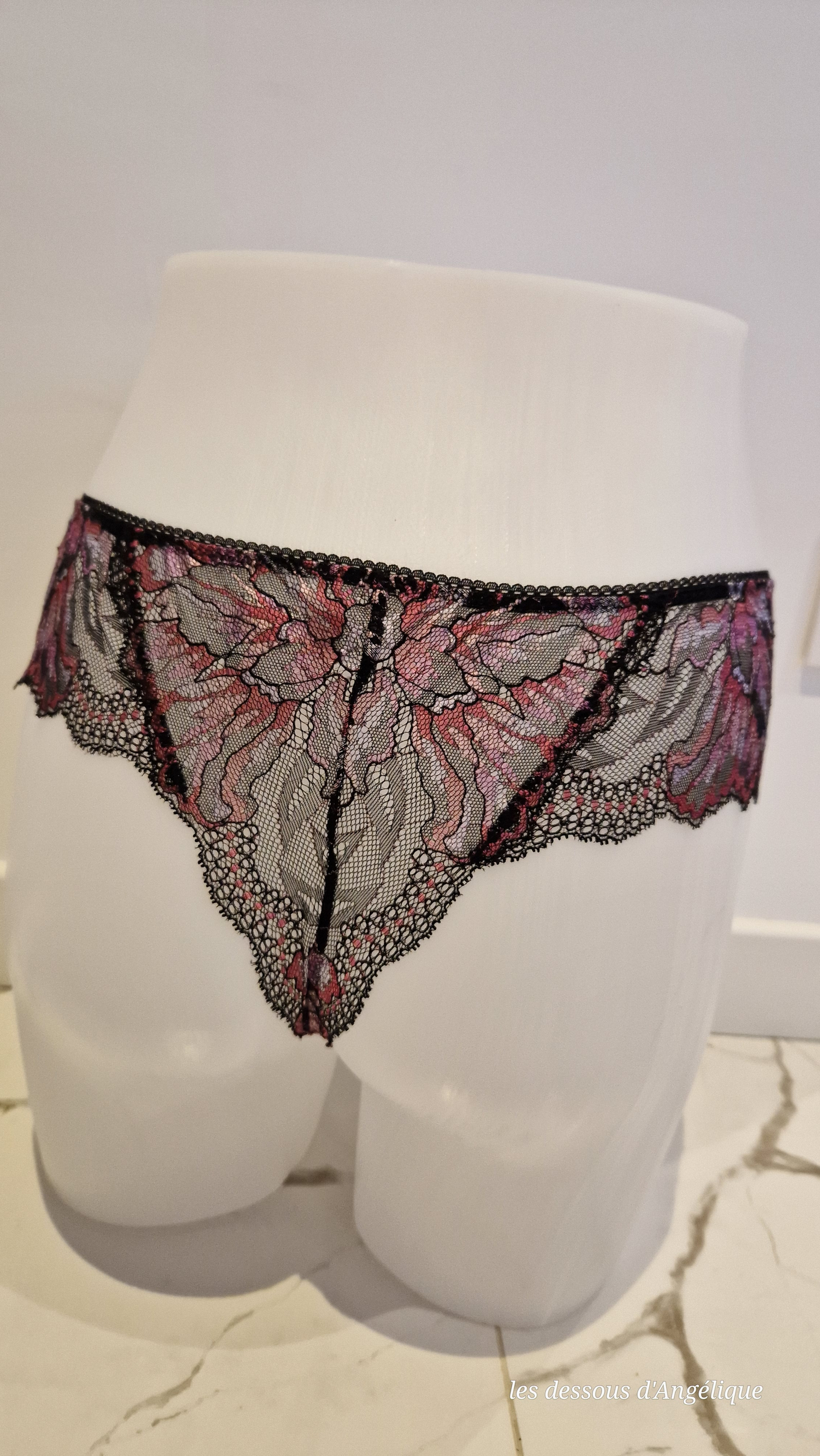 rhodonite tanga (3)