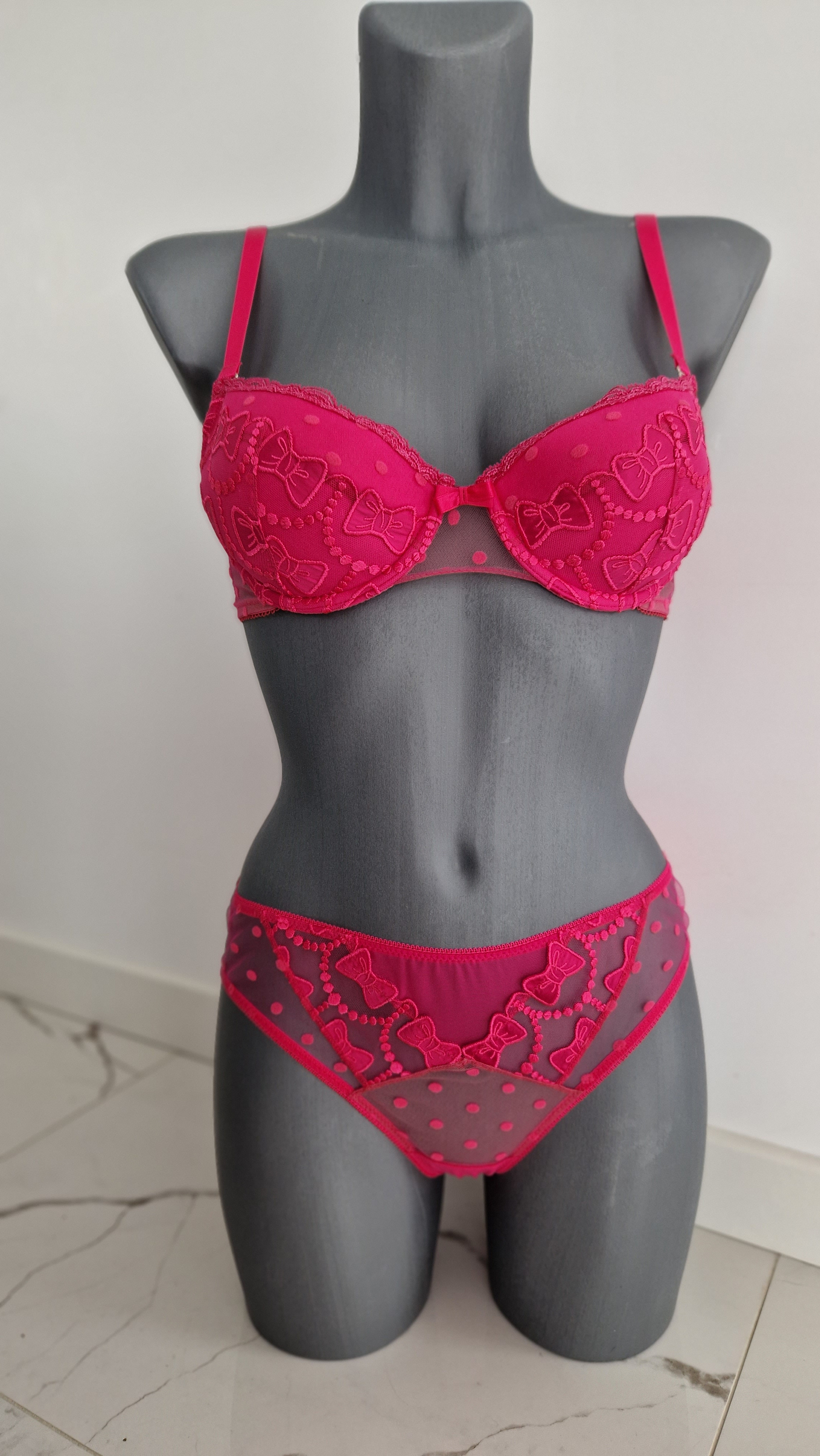 onyx rose push up + string (3)