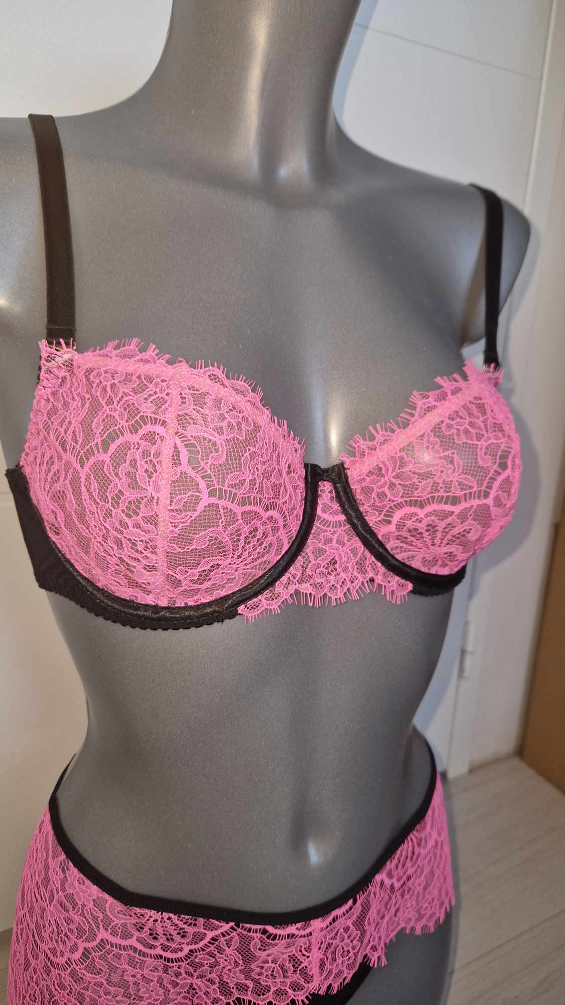 lolita soft + stringg