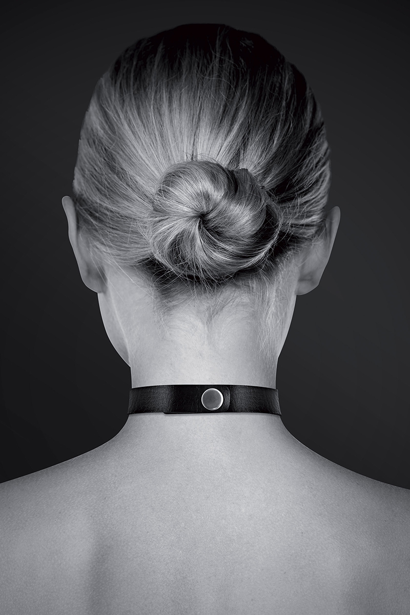 vue nuque collier Fetish double anneau Bijoux pour Toi sur femme