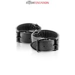 menottes simili cuir ajustables FETISH TENTATION (2)