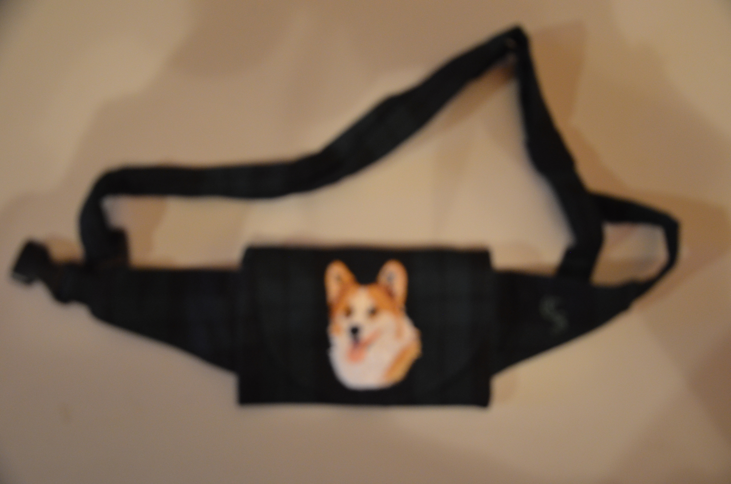 Broderie Welsh corgi pembroke 2 - pochette friandise - écossais vert foncé