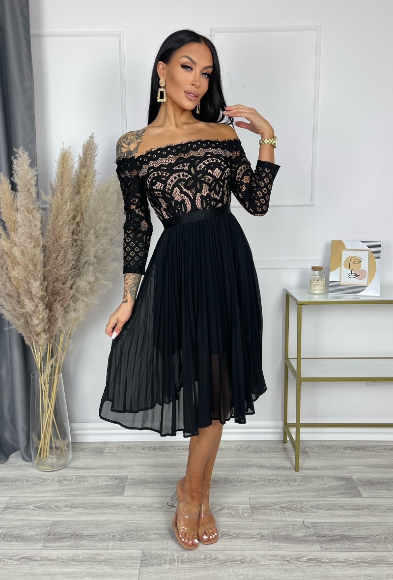 lily-mcbee-robe-premium-guipure-nude-black2-black-2